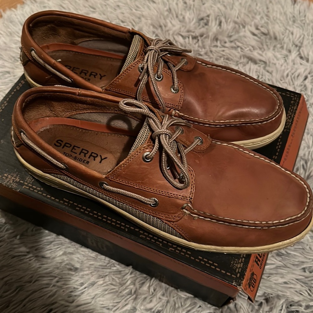 Sperry boat shoes